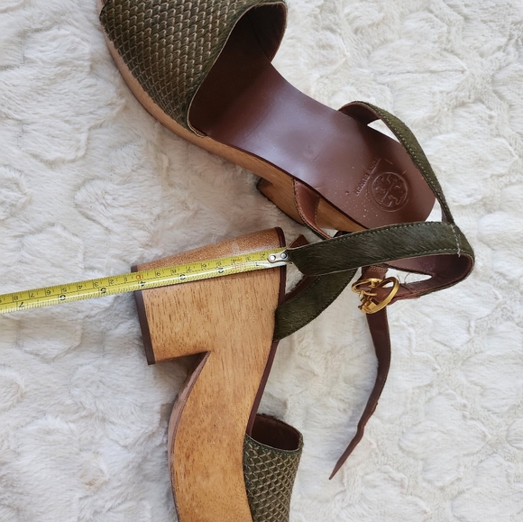 Platform sandals - Picture 2 of 7